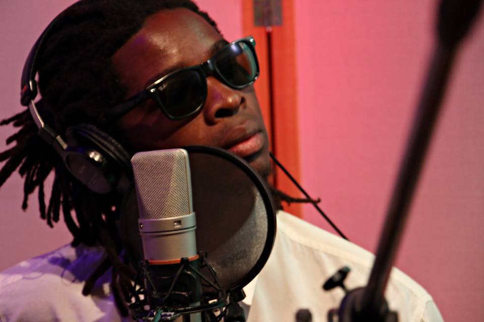 Elias Blacklas grava videoclipe neste domingo, 14, em Franca (Foto: Divulgação)
